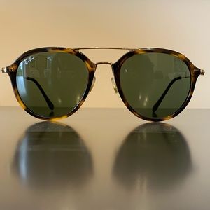 Ray-Ban Sunglasses (Style: RB4253)